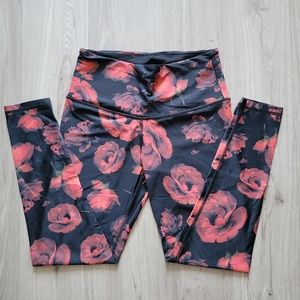 Victoria's Secret Sport Rose Leggings Medium